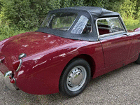 Image 3 of 16 of a 1961 AUSTIN HEALEY SPRITE