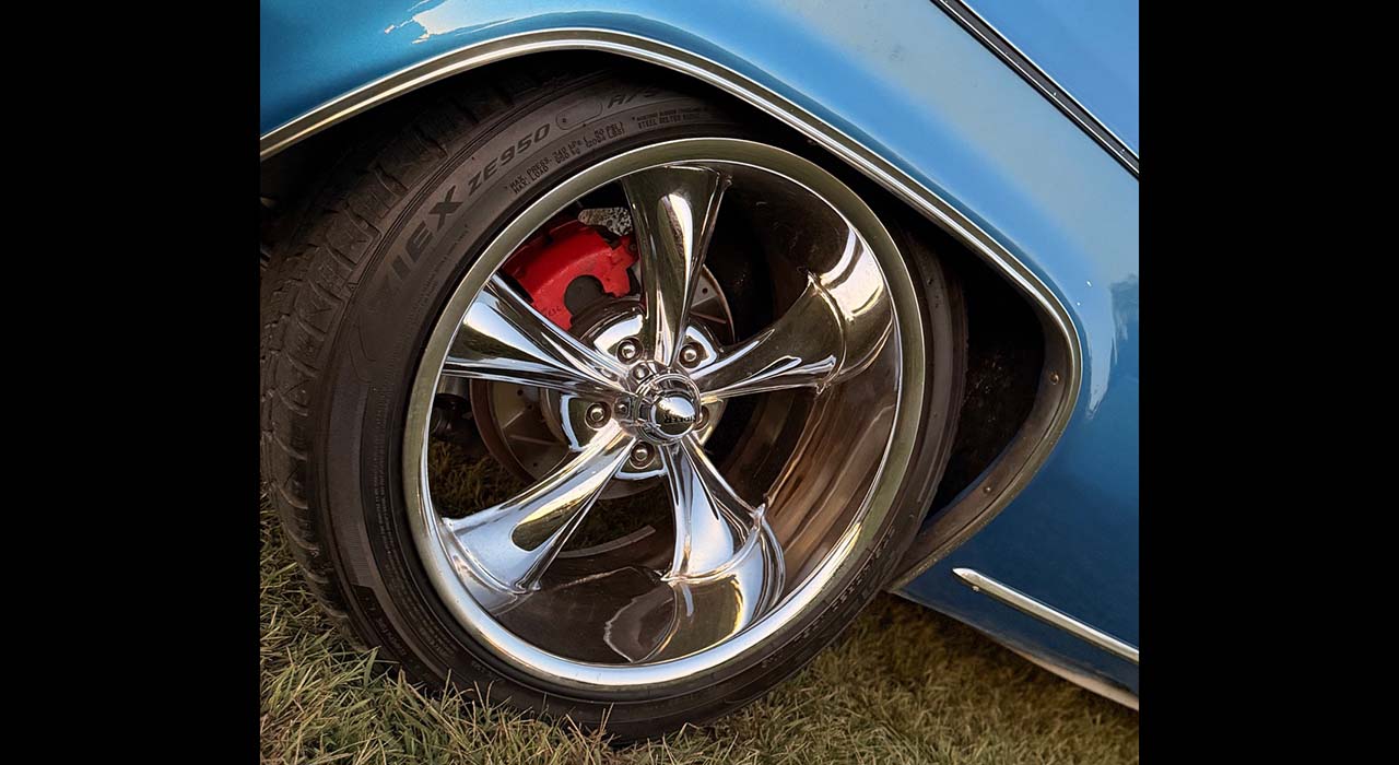 14th Image of a 1966 CHEVROLET IMPALA