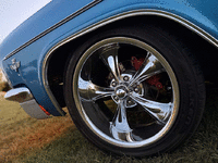 Image 16 of 18 of a 1966 CHEVROLET IMPALA