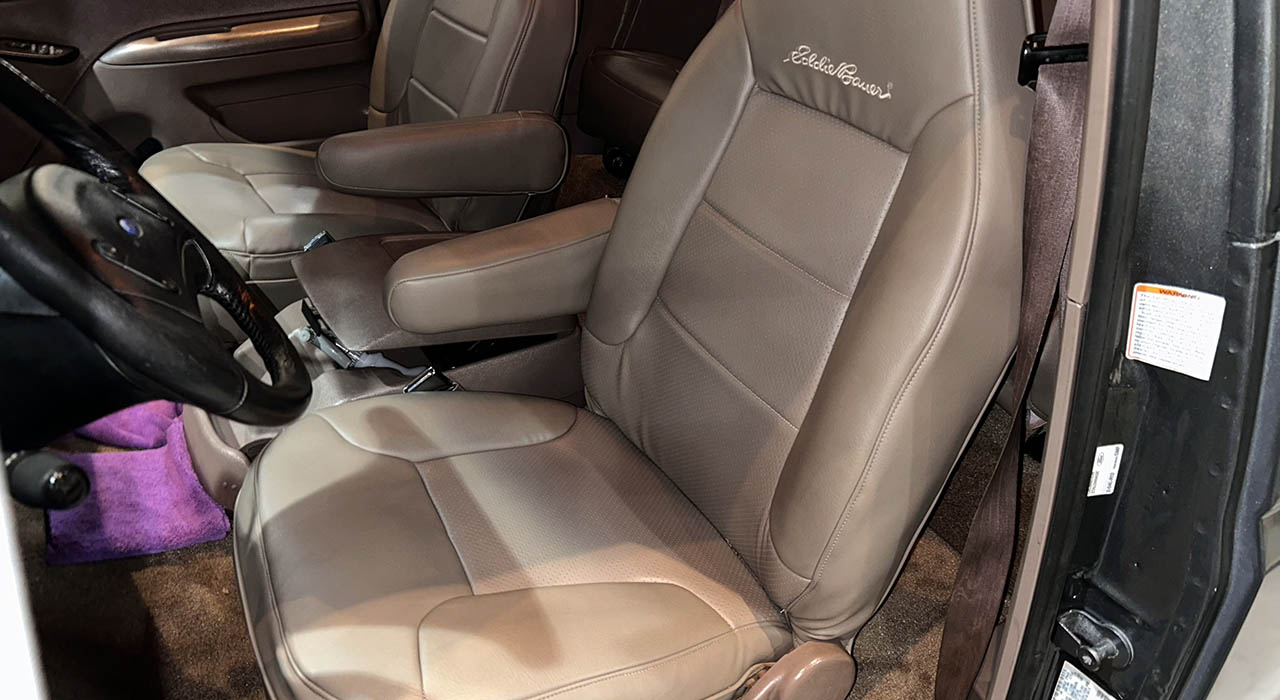 7th Image of a 1993 FORD BRONCO