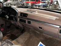 Image 9 of 12 of a 1993 FORD BRONCO