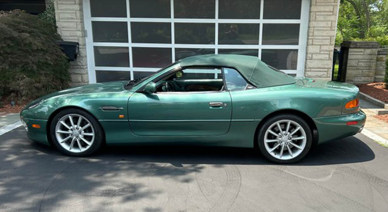1st Image of a 2001 ASTON MARTIN DB7 VANTAGE VOLANTE