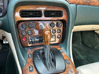 Image 9 of 12 of a 2001 ASTON MARTIN DB7 VANTAGE VOLANTE