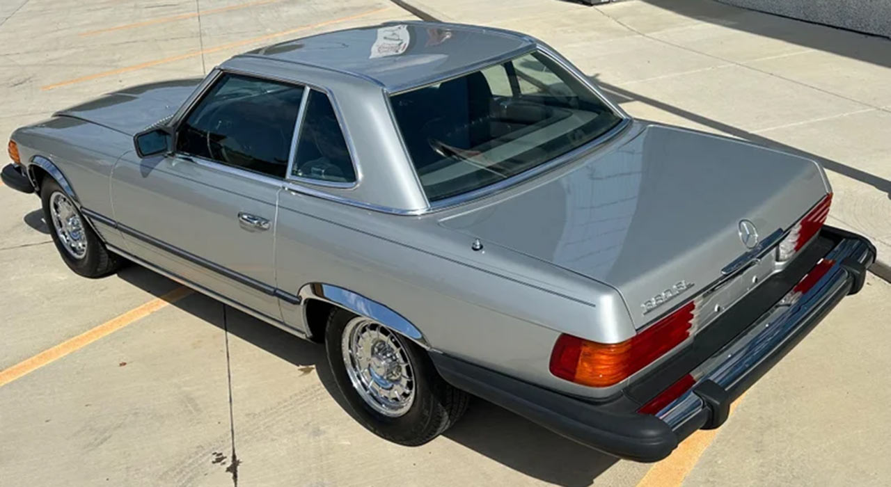 4th Image of a 1982 MERCEDES-BENZ 380 380SL