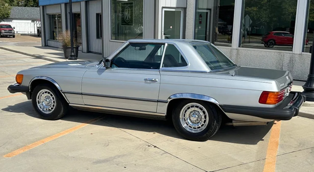 5th Image of a 1982 MERCEDES-BENZ 380 380SL