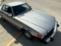 Image 4 of 20 of a 1982 MERCEDES-BENZ 380 380SL