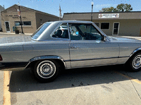 Image 9 of 20 of a 1982 MERCEDES-BENZ 380 380SL