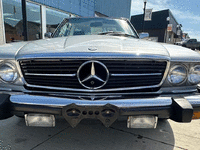 Image 11 of 20 of a 1982 MERCEDES-BENZ 380 380SL