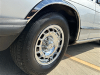 Image 12 of 20 of a 1982 MERCEDES-BENZ 380 380SL