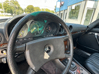 Image 16 of 20 of a 1982 MERCEDES-BENZ 380 380SL
