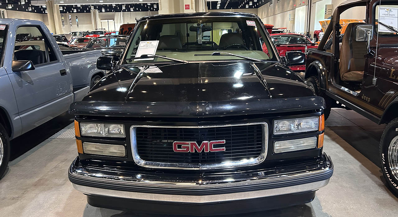 2nd Image of a 1997 GMC SIERRA C1500