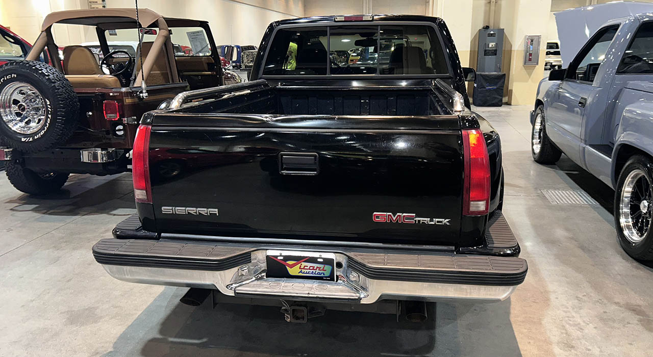 3rd Image of a 1997 GMC SIERRA C1500