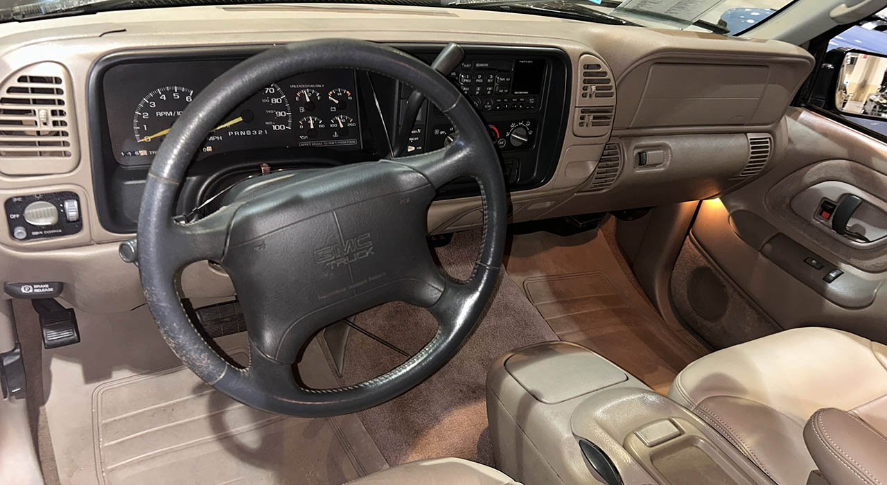 7th Image of a 1997 GMC SIERRA C1500