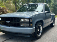 Image 3 of 9 of a 1993 GMC SIERRA C1500