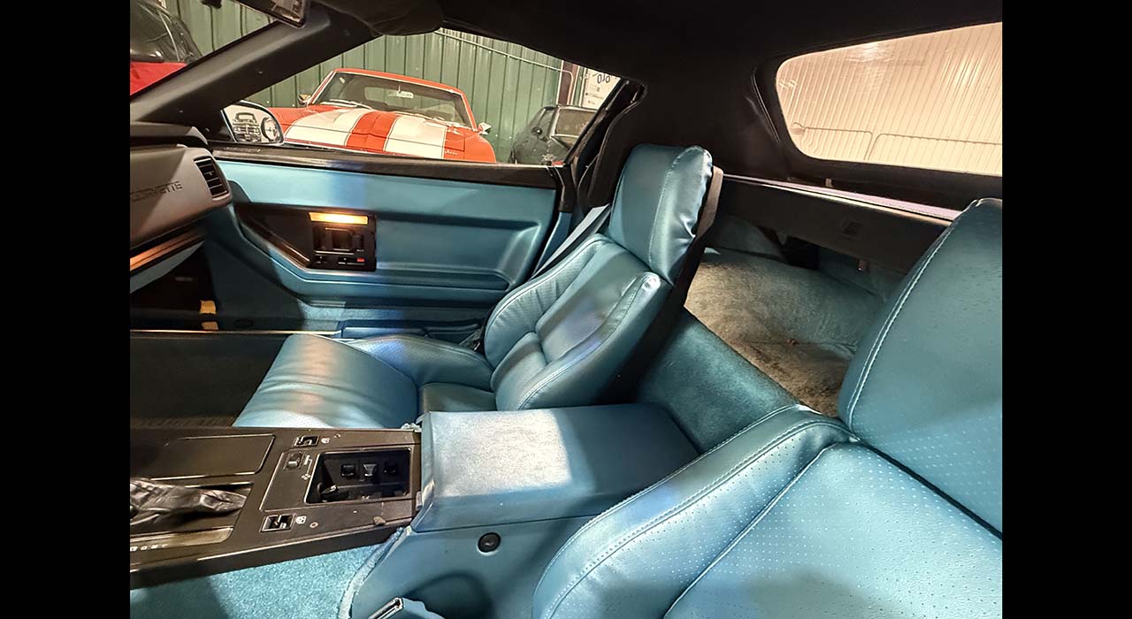 14th Image of a 1987 CHEVROLET CORVETTE