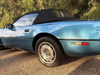 Image 3 of 18 of a 1987 CHEVROLET CORVETTE