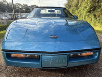 Image 8 of 18 of a 1987 CHEVROLET CORVETTE