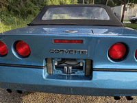 Image 9 of 18 of a 1987 CHEVROLET CORVETTE
