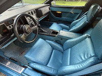 Image 13 of 18 of a 1987 CHEVROLET CORVETTE