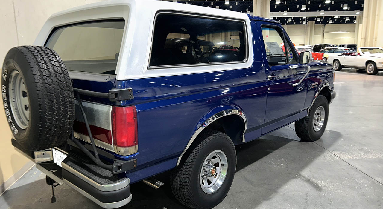 1st Image of a 1990 FORD BRONCO XLT