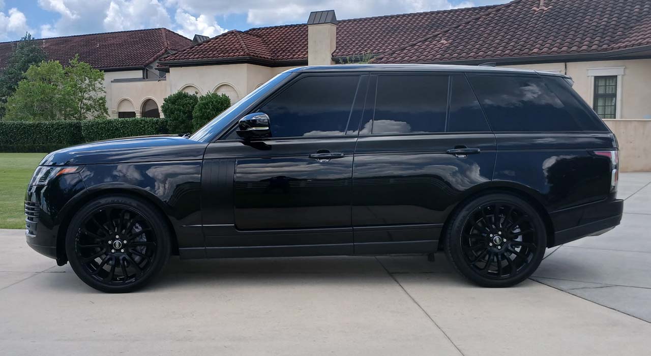 5th Image of a 2019 LAND ROVER RANGE ROVER HSE