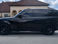 Image 7 of 11 of a 2019 LAND ROVER RANGE ROVER HSE