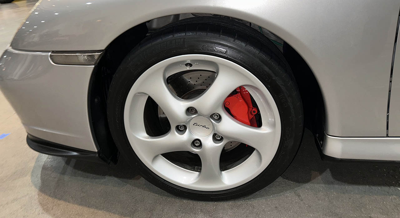 4th Image of a 2004 PORSCHE 911 TURBO