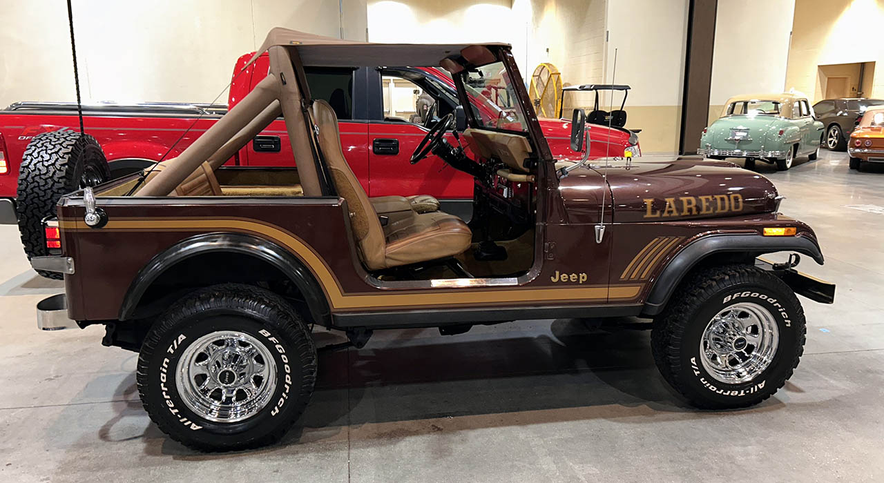 2nd Image of a 1986 JEEP CJ7