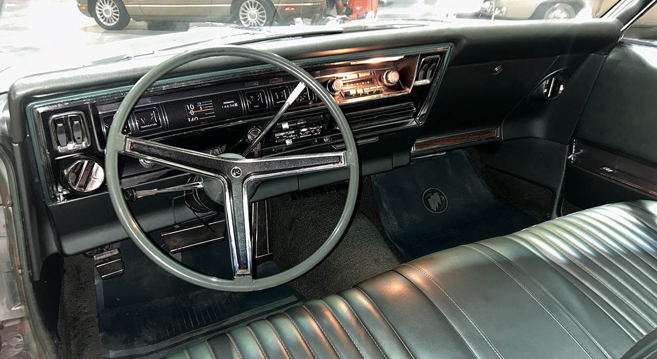 6th Image of a 1967 BUICK RIVIERA