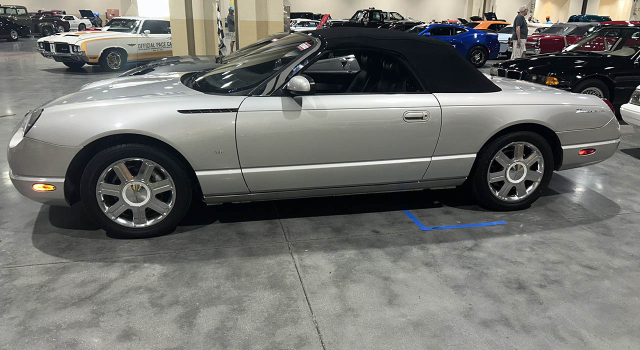 2nd Image of a 2004 FORD THUNDERBIRD
