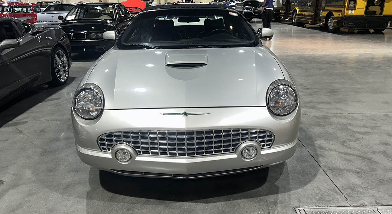 3rd Image of a 2004 FORD THUNDERBIRD