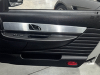 Image 7 of 12 of a 2004 FORD THUNDERBIRD