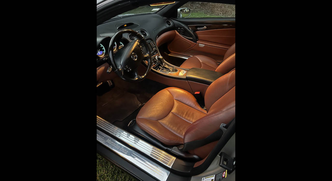 10th Image of a 2007 MERCEDES SL 550