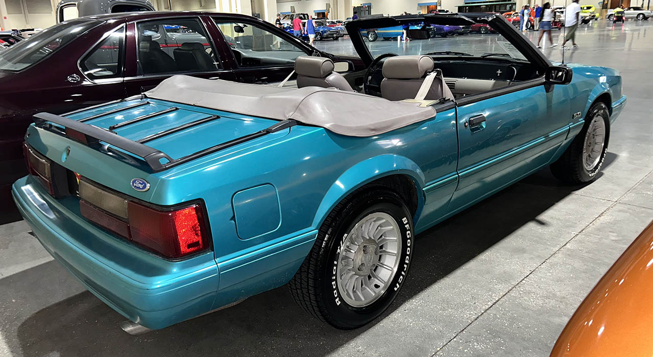 1st Image of a 1992 FORD MUSTANG LX