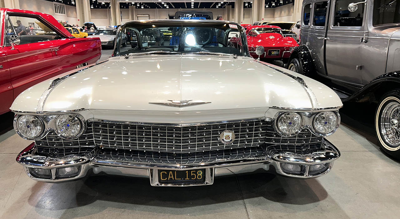2nd Image of a 1960 CADILLAC SERIES 62