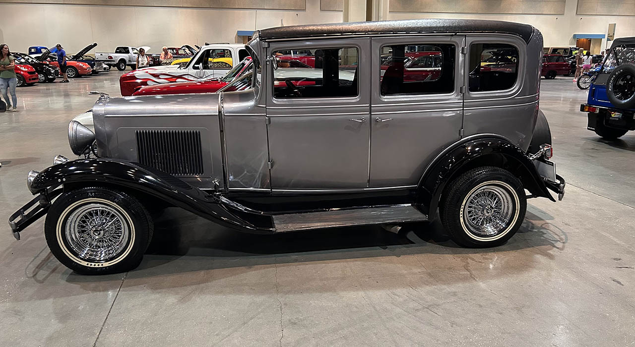 2nd Image of a 1931 CHEVROLET INDEPENDENCE
