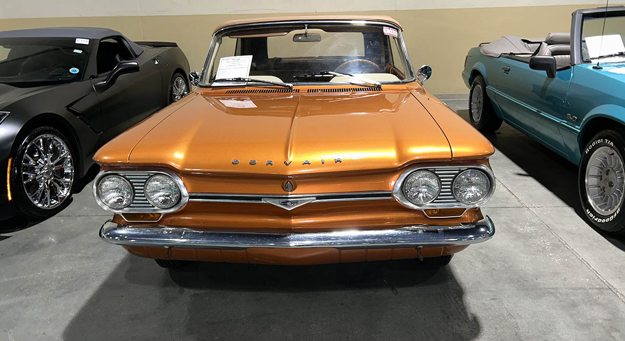 2nd Image of a 1964 CHEVROLET CORVAIR