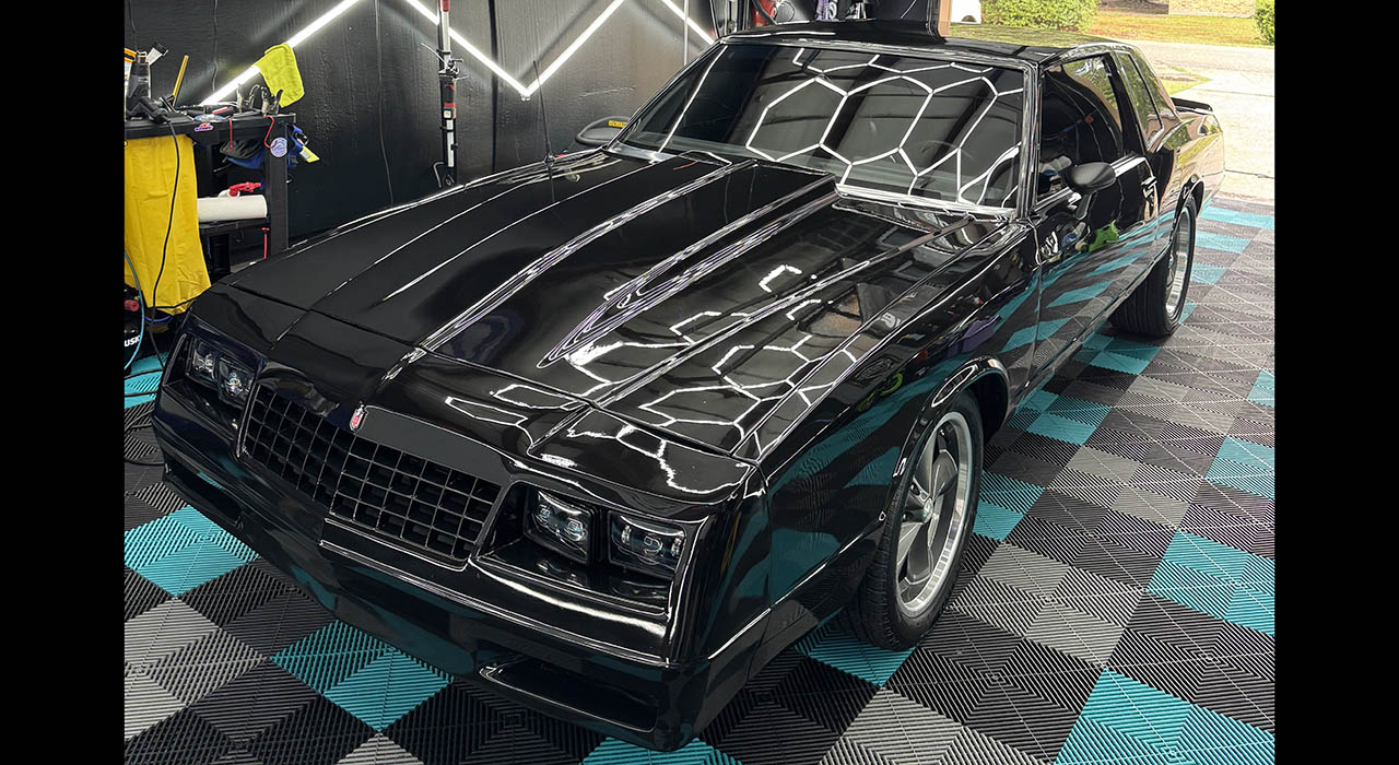 4th Image of a 1985 CHEVROLET MONTE CARLO