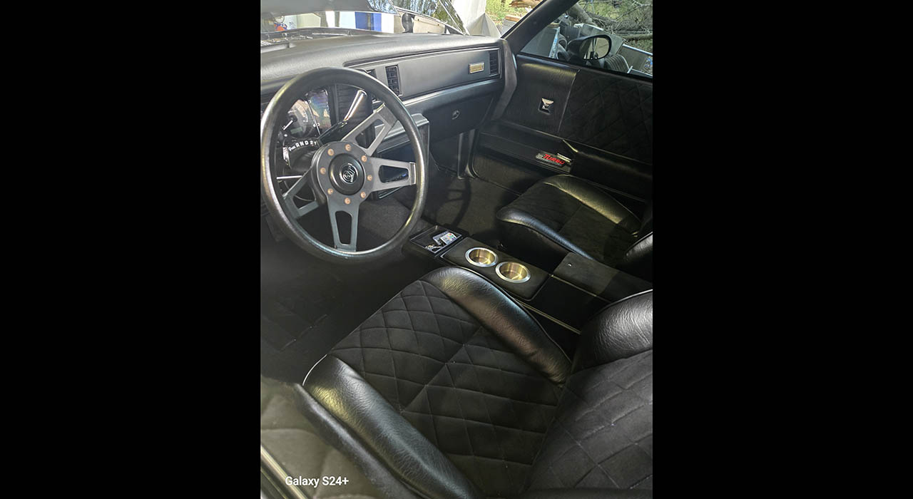 12th Image of a 1985 CHEVROLET MONTE CARLO