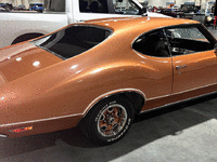 Image 2 of 11 of a 1971 OLDSMOBILE CUTLAS