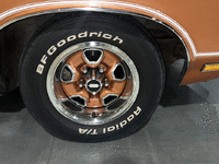 Image 5 of 11 of a 1971 OLDSMOBILE CUTLAS