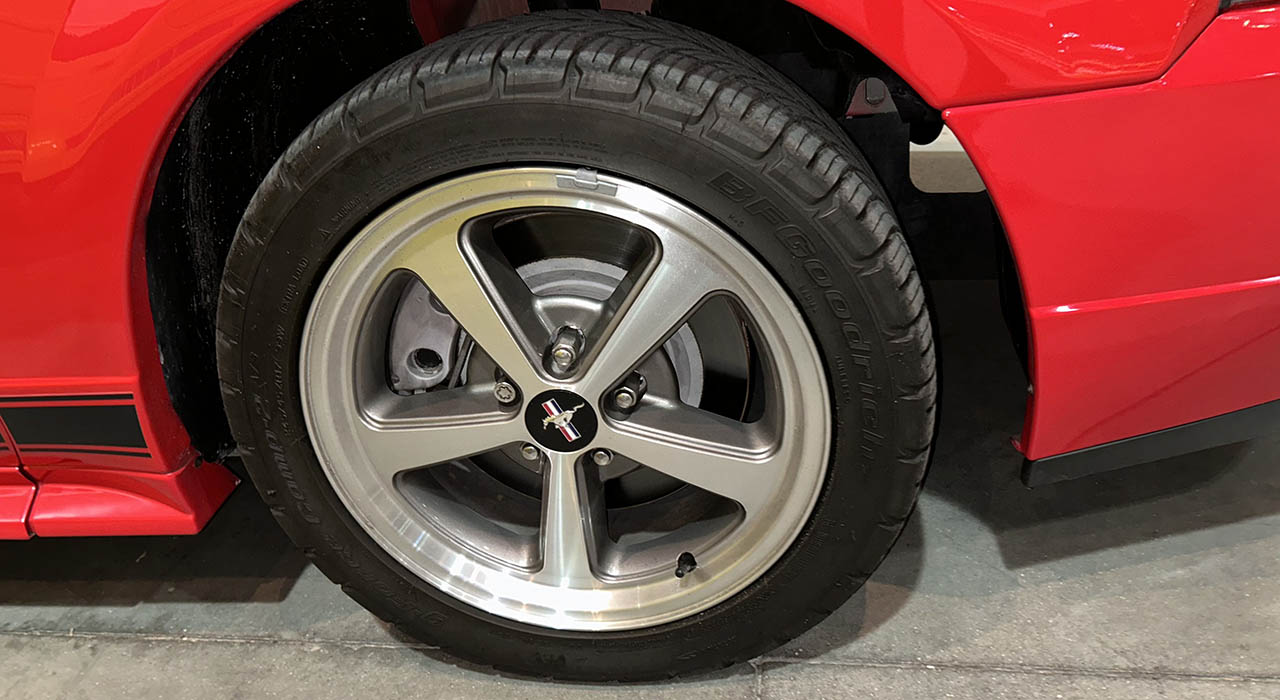 4th Image of a 2003 FORD MUSTANG MACH ONE