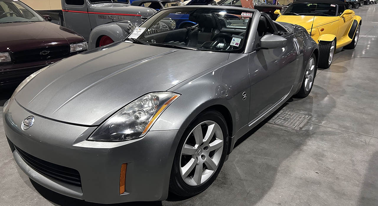 0th Image of a 2004 NISSAN 350Z
