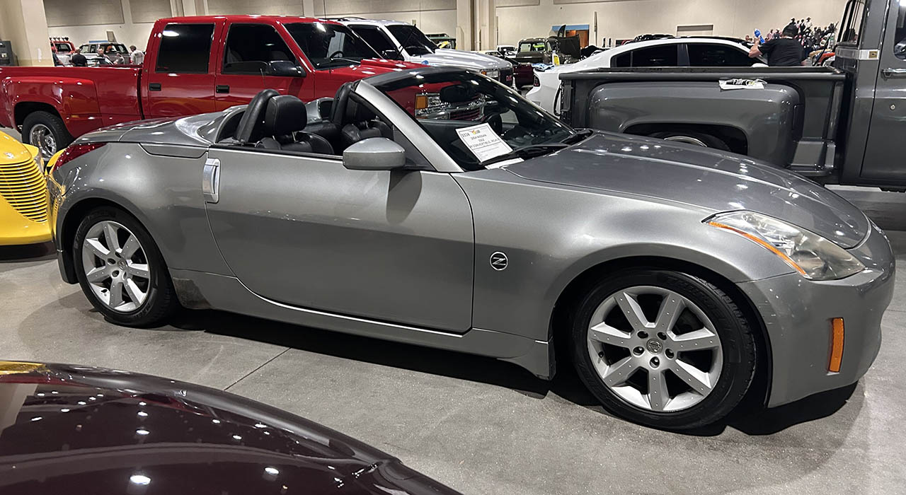 1st Image of a 2004 NISSAN 350Z