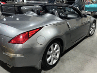 Image 3 of 12 of a 2004 NISSAN 350Z