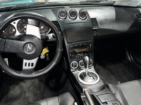 Image 9 of 12 of a 2004 NISSAN 350Z