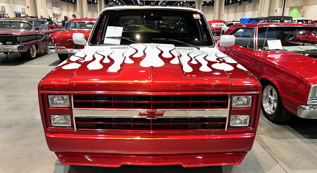 2nd Image of a 1986 CHEVROLET C30