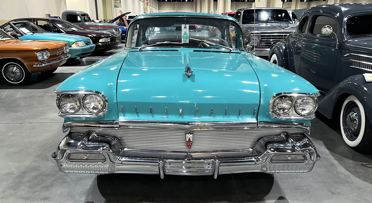 3rd Image of a 1958 OLDSMOBILE 88