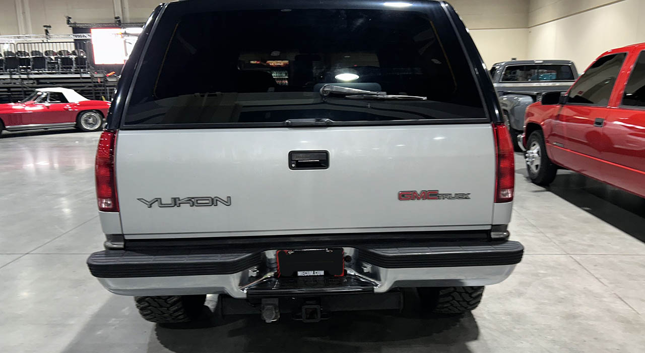 4th Image of a 1993 GMC YUKON