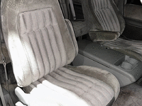 Image 11 of 15 of a 1993 GMC YUKON